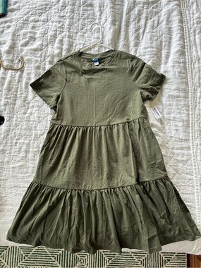 Old Navy Olive Green Tiered Short Sleeve Dress